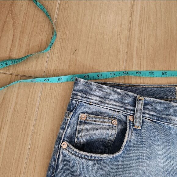 We the Free Distressed Jeans - Picture 5 of 9